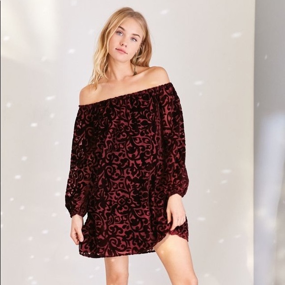 Urban Outfitters Velvet Dress - Picture 5 of 5